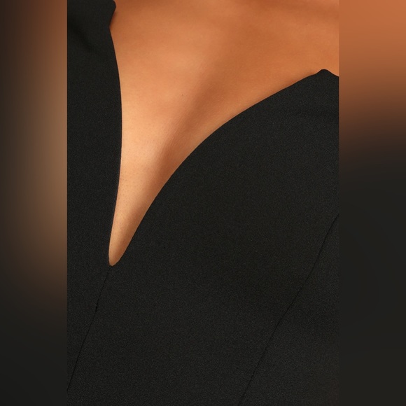 *24 HOUR SALE* Babe Alert Black Notched Strapless Bodysuit - Picture 6 of 7